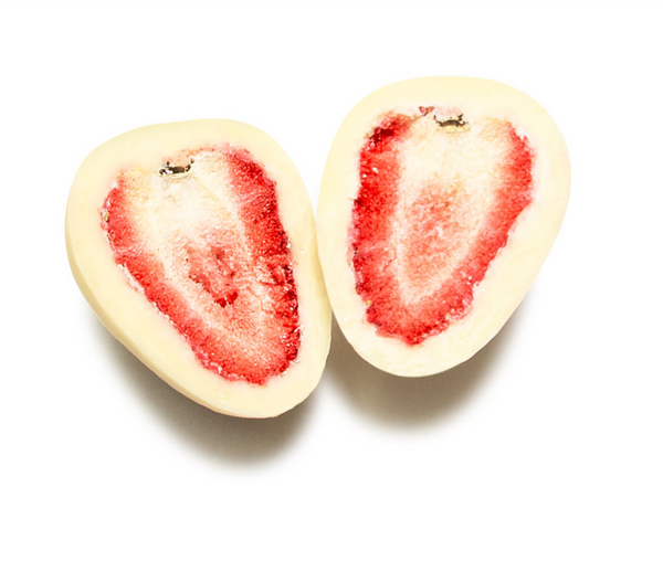 Noosa Natural Chocolate Co. Australian Grown Strawberries Coated in Premium White Chocolate 100g